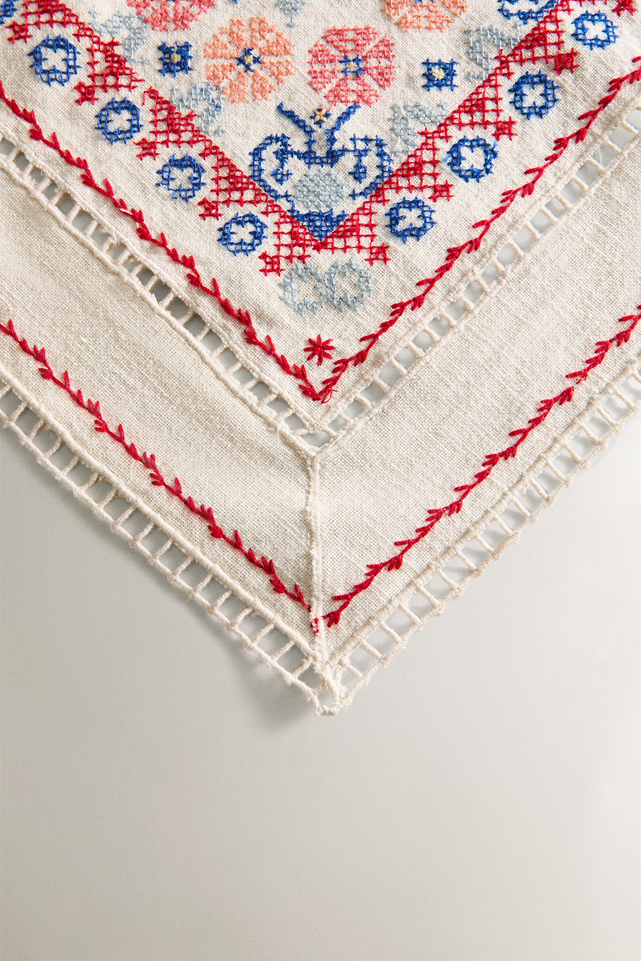 COTTON LINEN TABLECLOTH WITH EMBROIDERED CROSS-STITCH